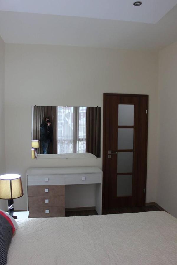 באטומי Apartment On Rustaveli 17 מראה חיצוני תמונה