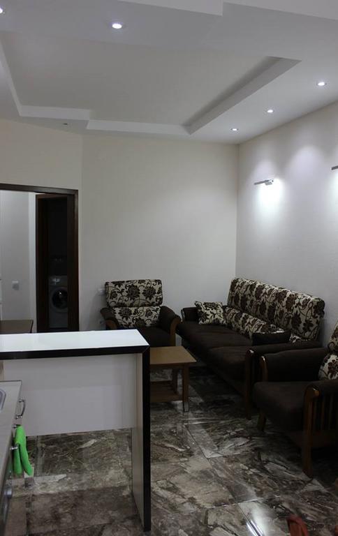 באטומי Apartment On Rustaveli 17 מראה חיצוני תמונה